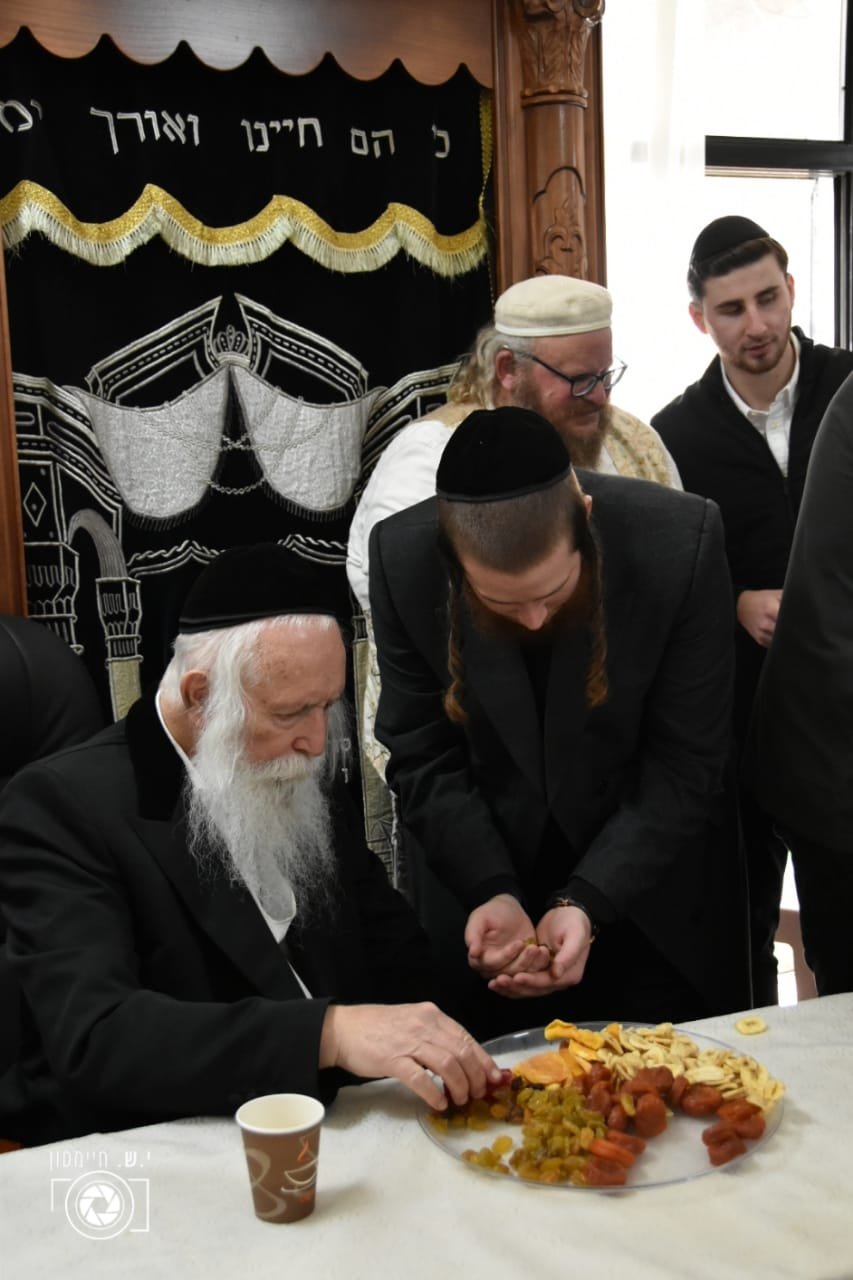 באדיבות המצלם