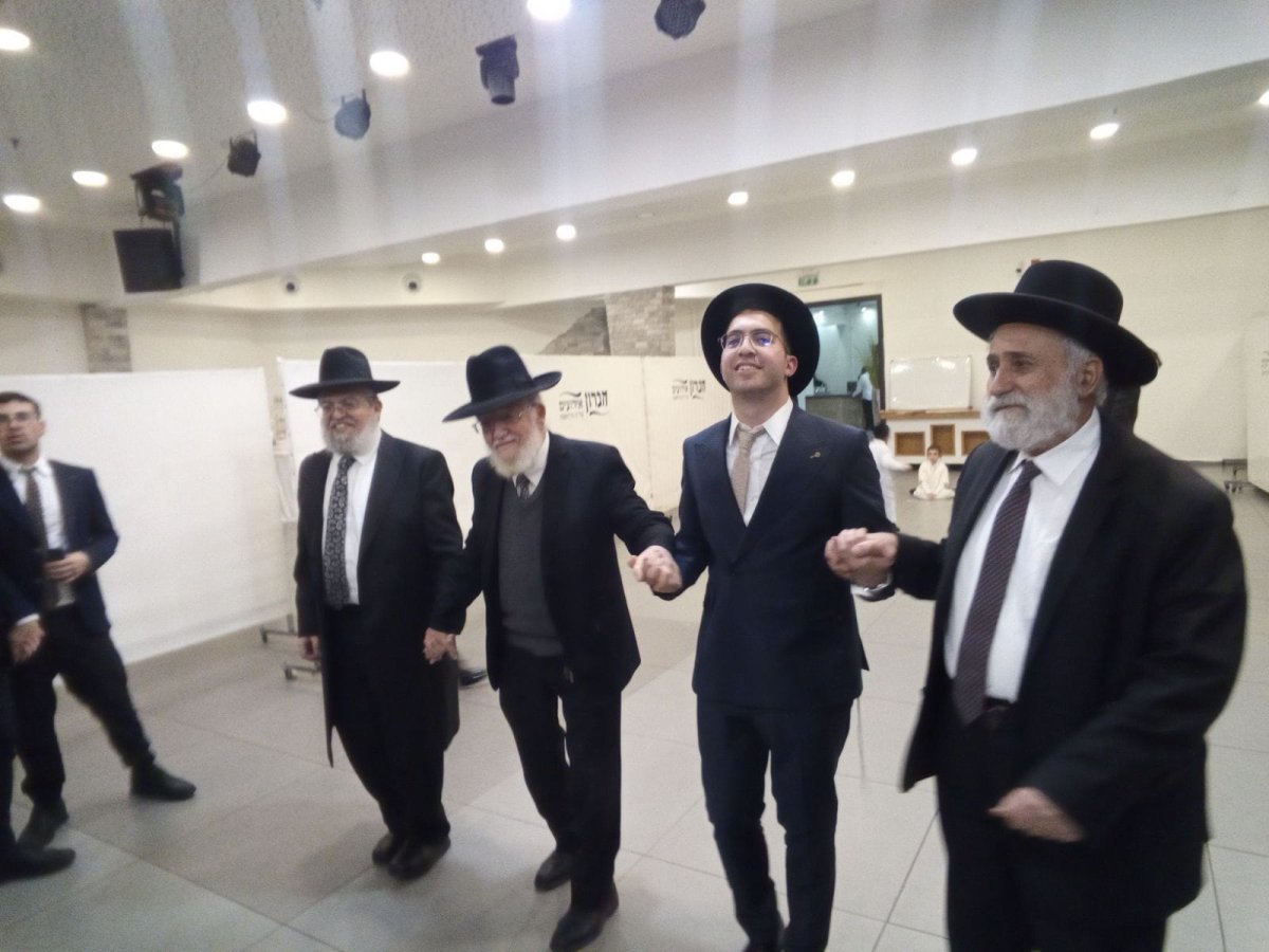 באדיבות המצלם