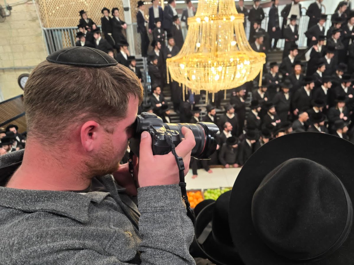באדיבות המצלם