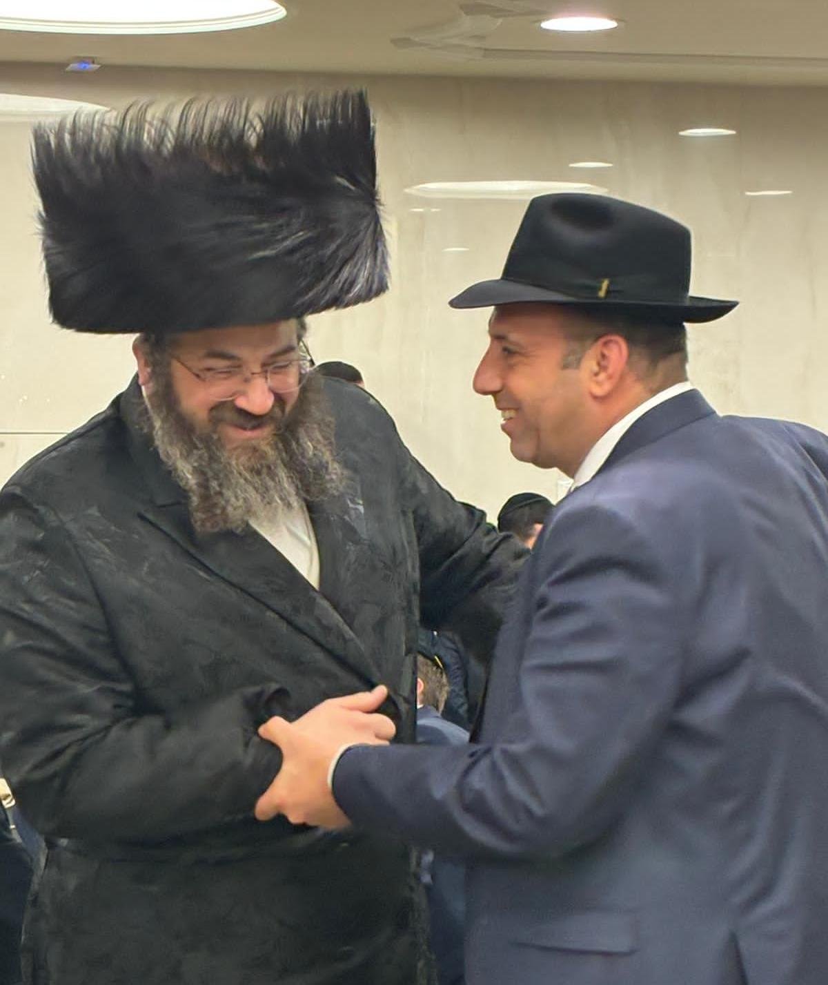 באדיבות המצלם