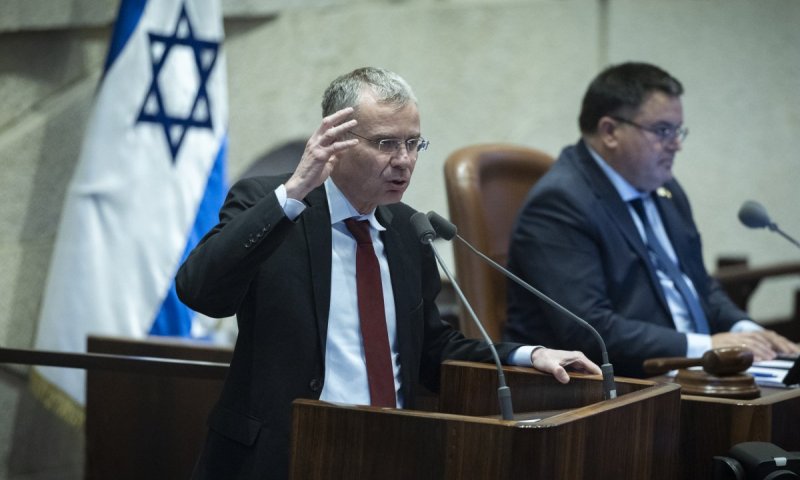 סערה בקבינט: לוין תקף את היועמ"שית ודרש לפתוח בחקירה