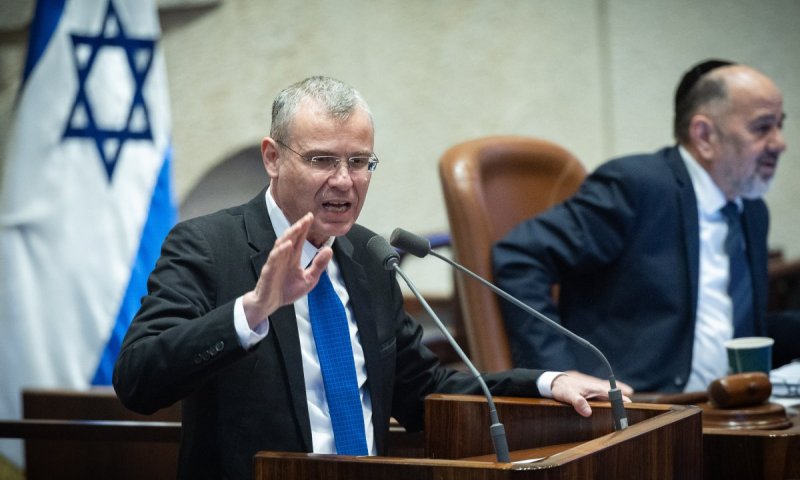 דיון בבג"ץ: "לכפות על לוין להכיר בעמית, או ליטול את סמכויותיו"
