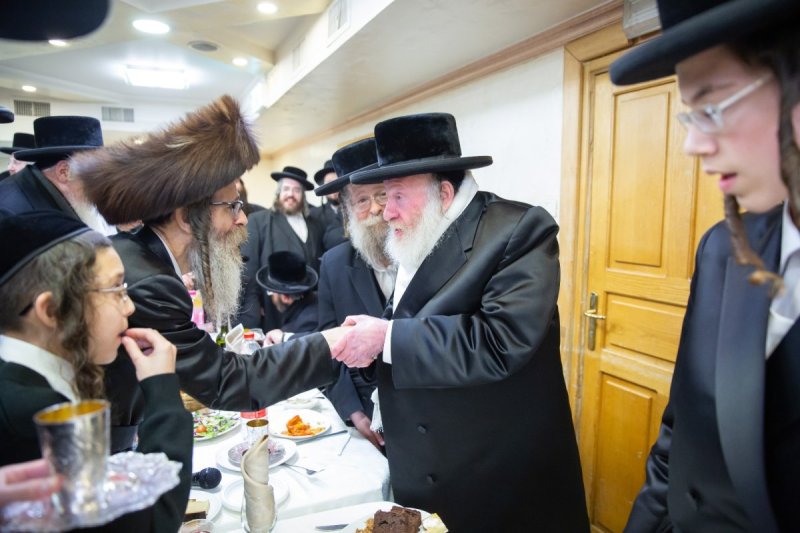 ארכיון די וואך