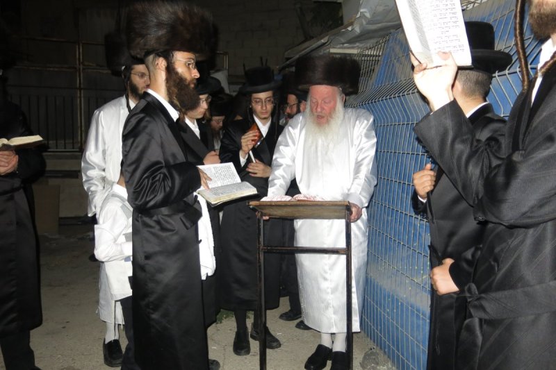ארכיון די וואך