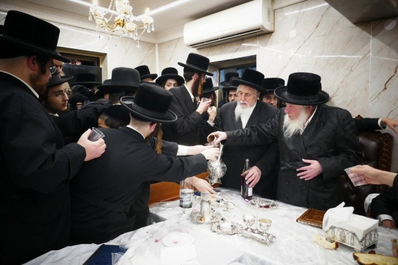 ארכיון די וואך