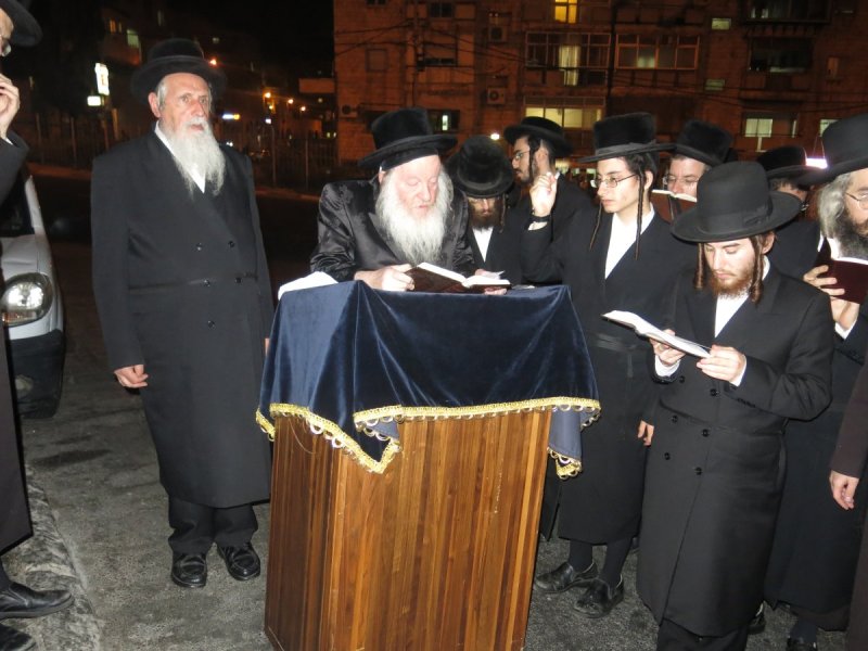 ארכיון די וואך