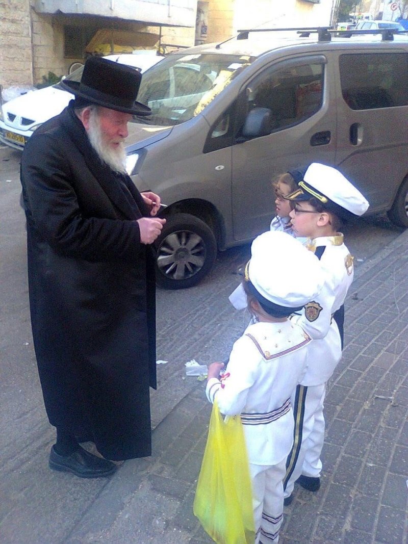 ארכיון די וואך
