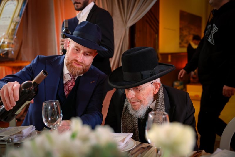 אביב קופל