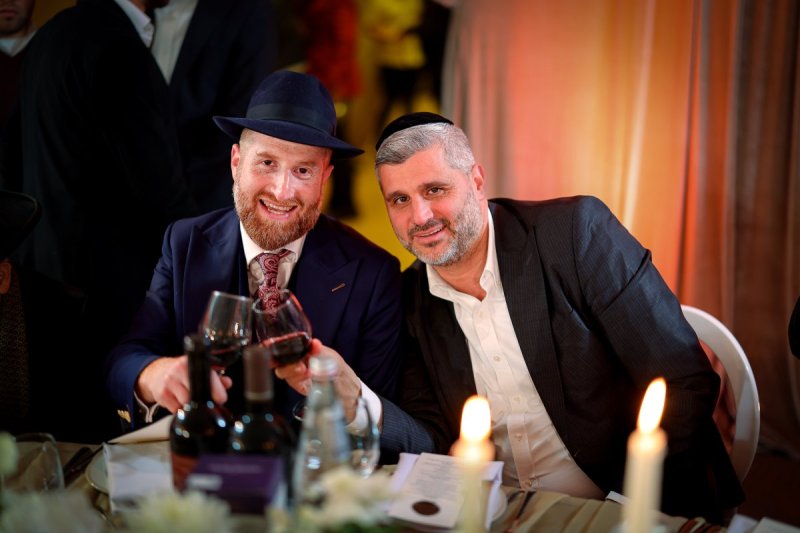אביב קופל