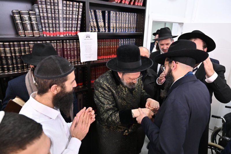 ליפא מוזר