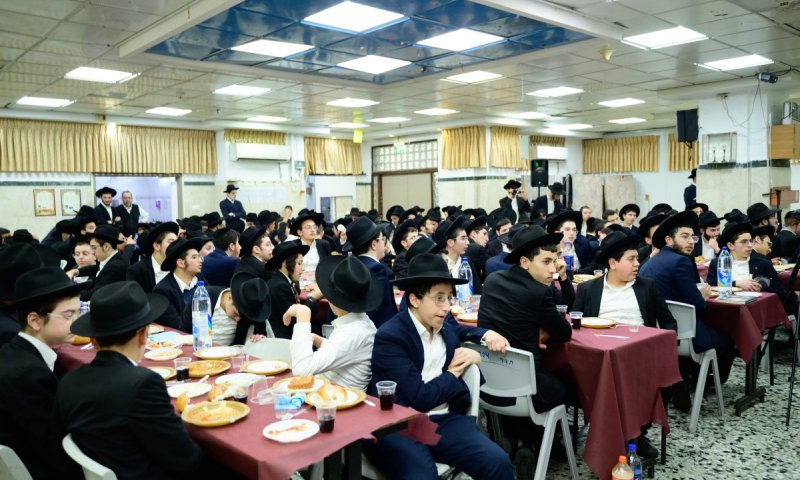מבחן פומבי על הש"ס והלכות שבת: סעודת יתרו ב'כסא רחמים'