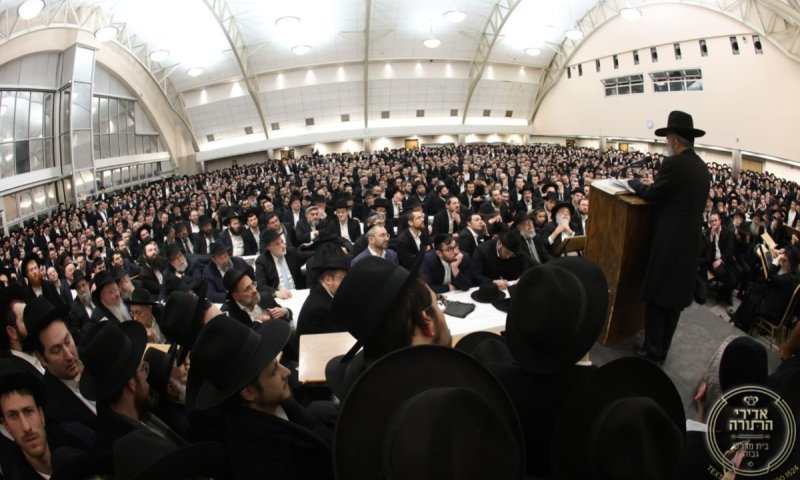 ממיר ברכפלד לבית מדרש גבוה: אלפים קיבלו את המשגיח החדש של ישיבת לייקווד