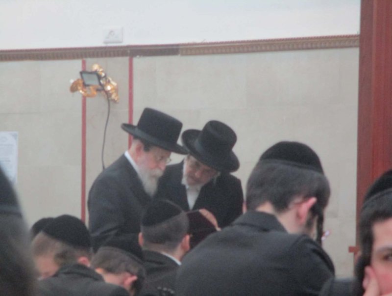 באדיבות המצלם