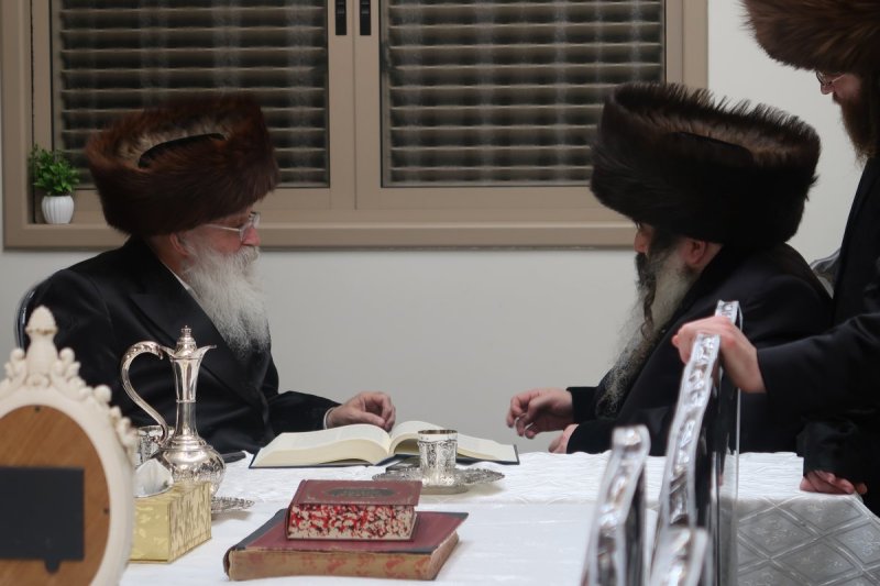 באדיבות המצלם