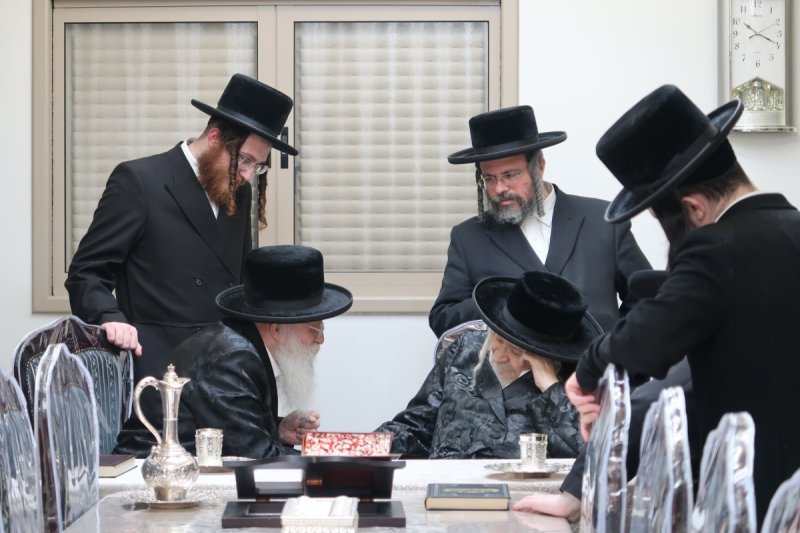 באדיבות המצלם