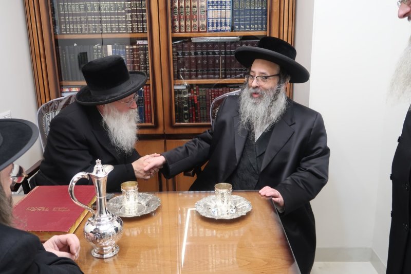 באדיבות המצלם