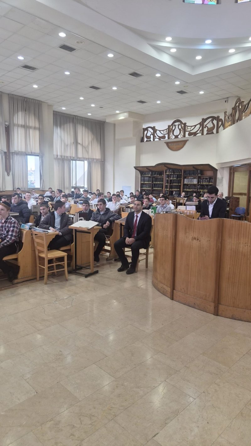 באדיבות המצלם