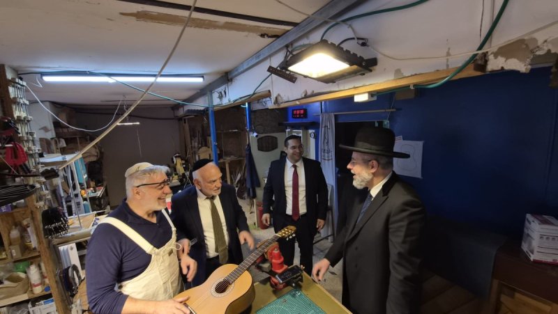 באדיבות המצלם