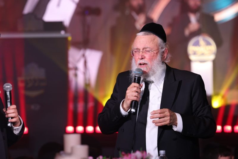 יעקב נחומי