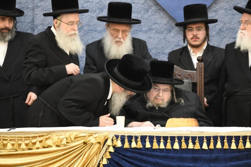 אנשיל בעק