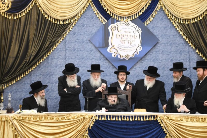 אנשיל בעק