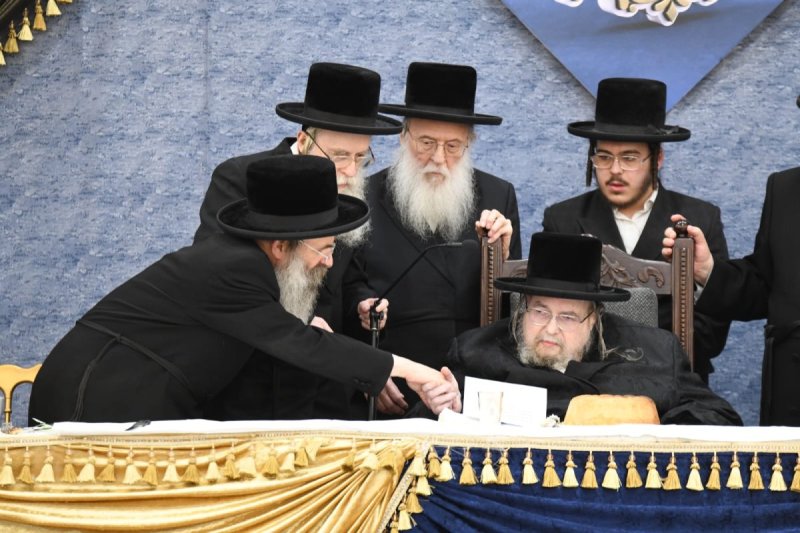 אנשיל בעק