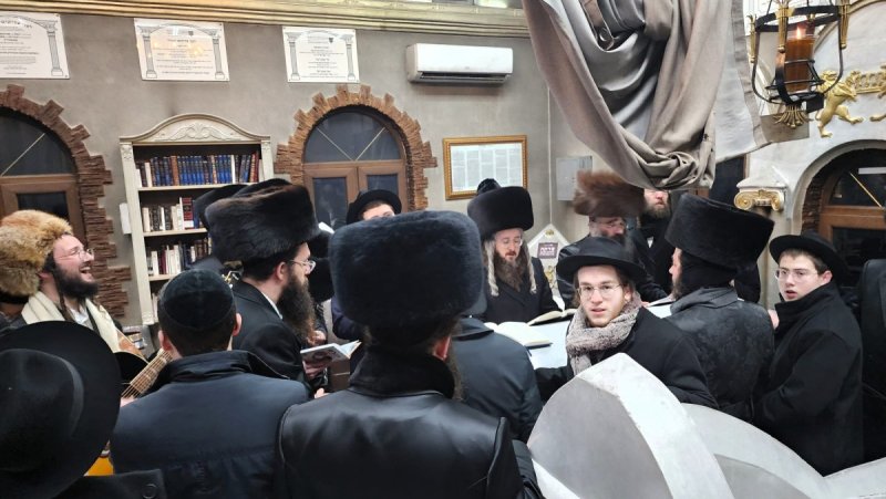 באדיבות המצלם