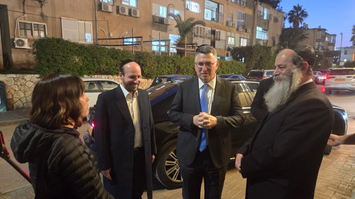 באדיבות המצלם