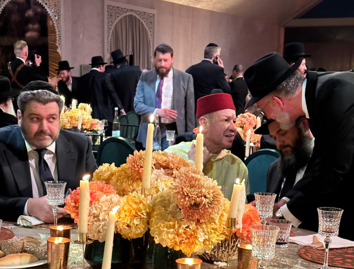 באדיבות המצלם