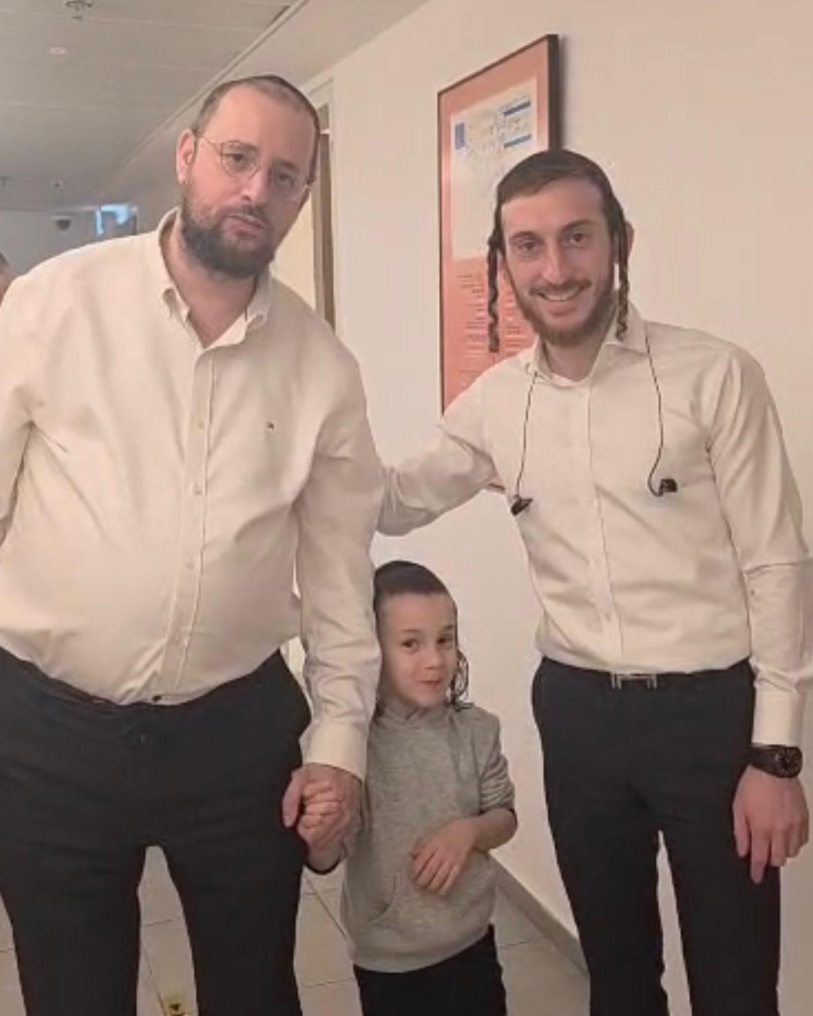 באדיבות המצלם