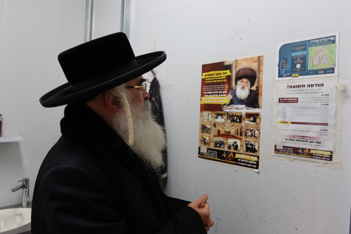 באדיבות המצלם