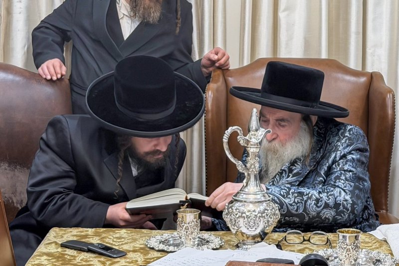 באדיבות המצלם