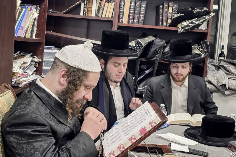 באדיבות המצלם