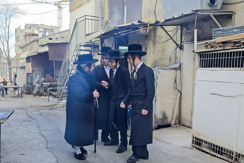 באדיבות המצלם