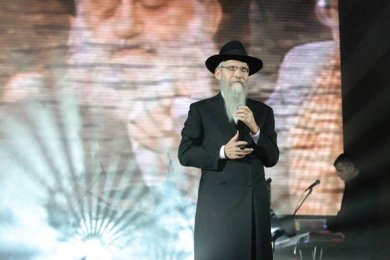  לוי נאזרוב