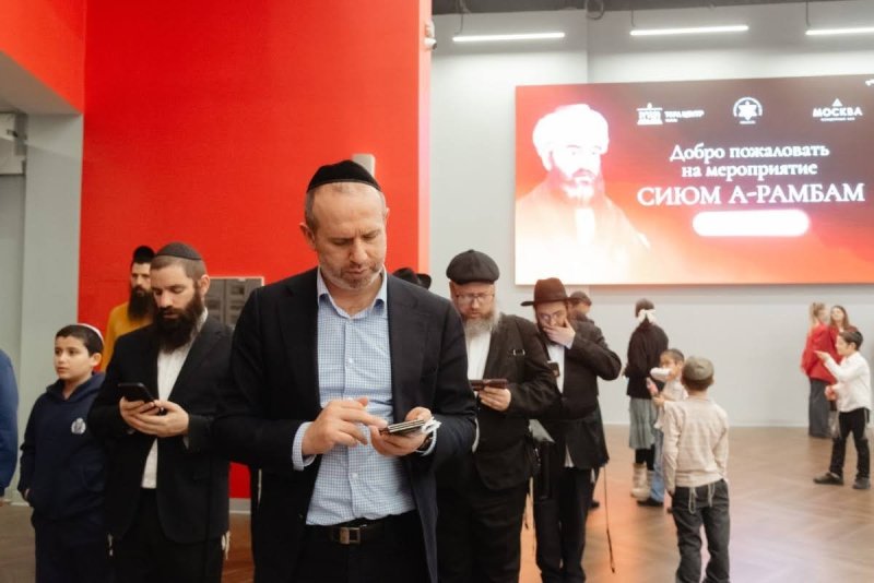  לוי נאזרוב