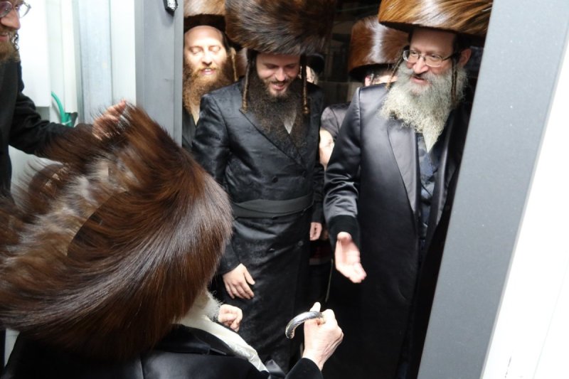 באדיבות המצלם