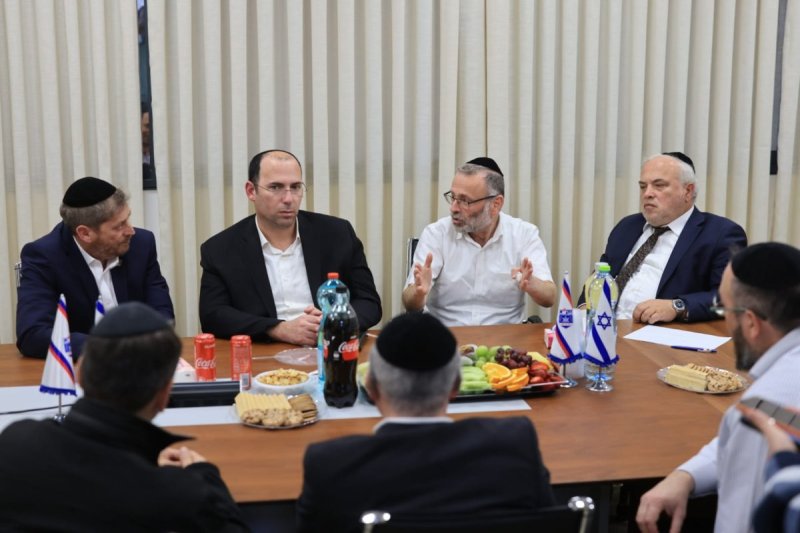 אלי קובין