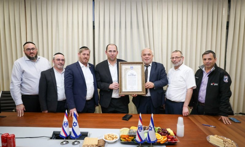 חה"כ שמחה רוטמן בביקור במטה הארצי של זק"א: "חובתנו לוודא שמי שנושא בעול הקשה ביותר מקבל גיבוי מלא מהמדינה"