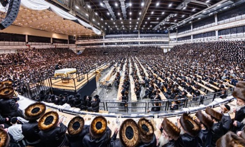 המהלך הדרמטי בסקווירא: המיליונרים התאגדו והמלגות הוכפלו