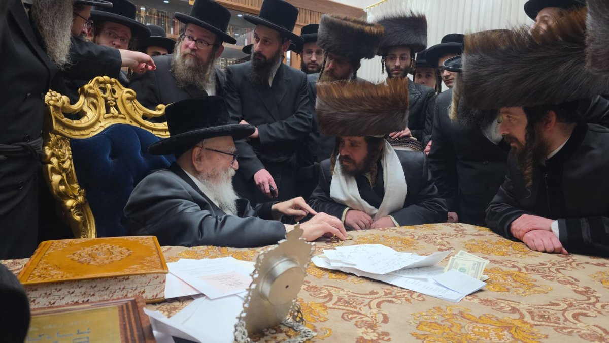 באדיבות המצלם