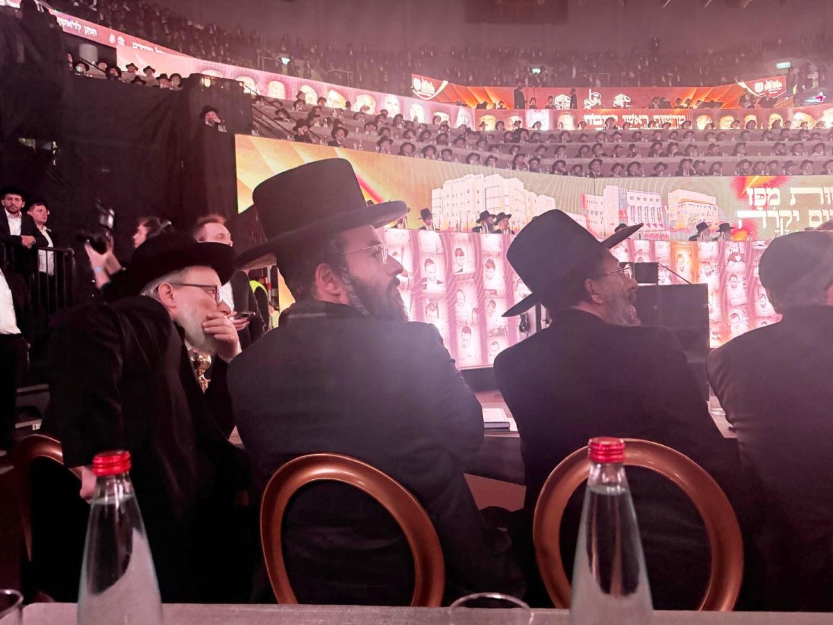 באדיבות המצלם