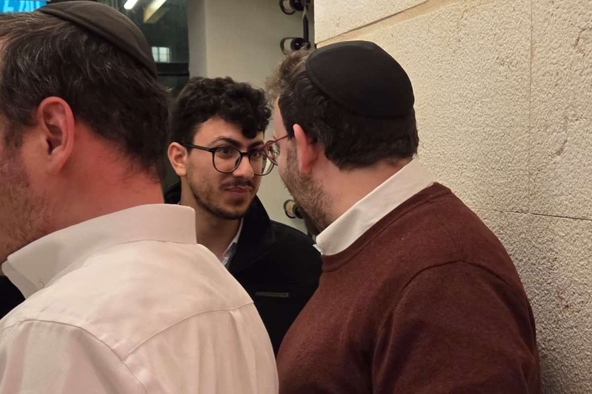 באדיבות המצלם
