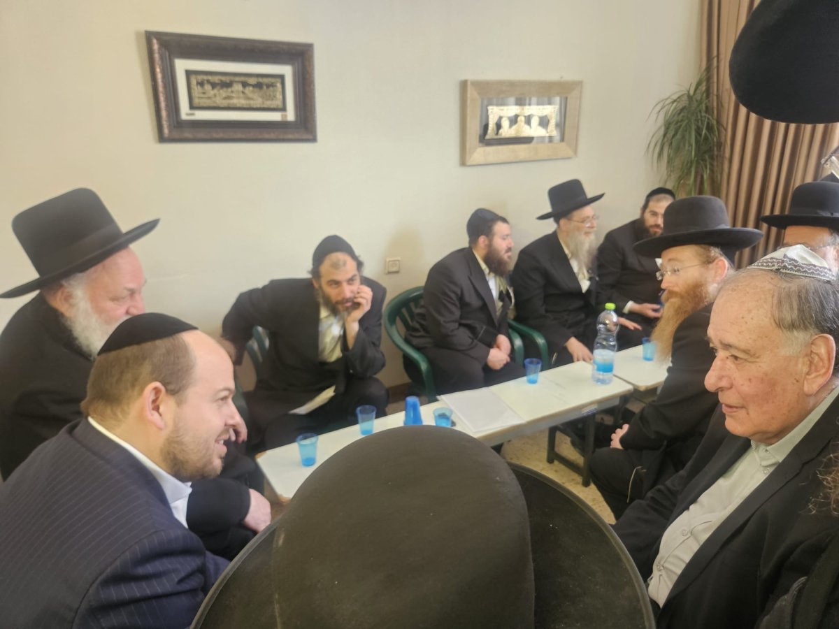 באדיבות המצלם