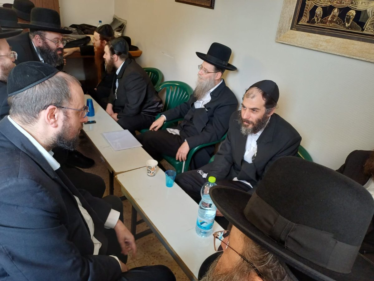 באדיבות המצלם