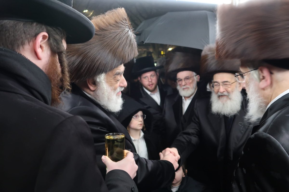 באדיבות המצלם