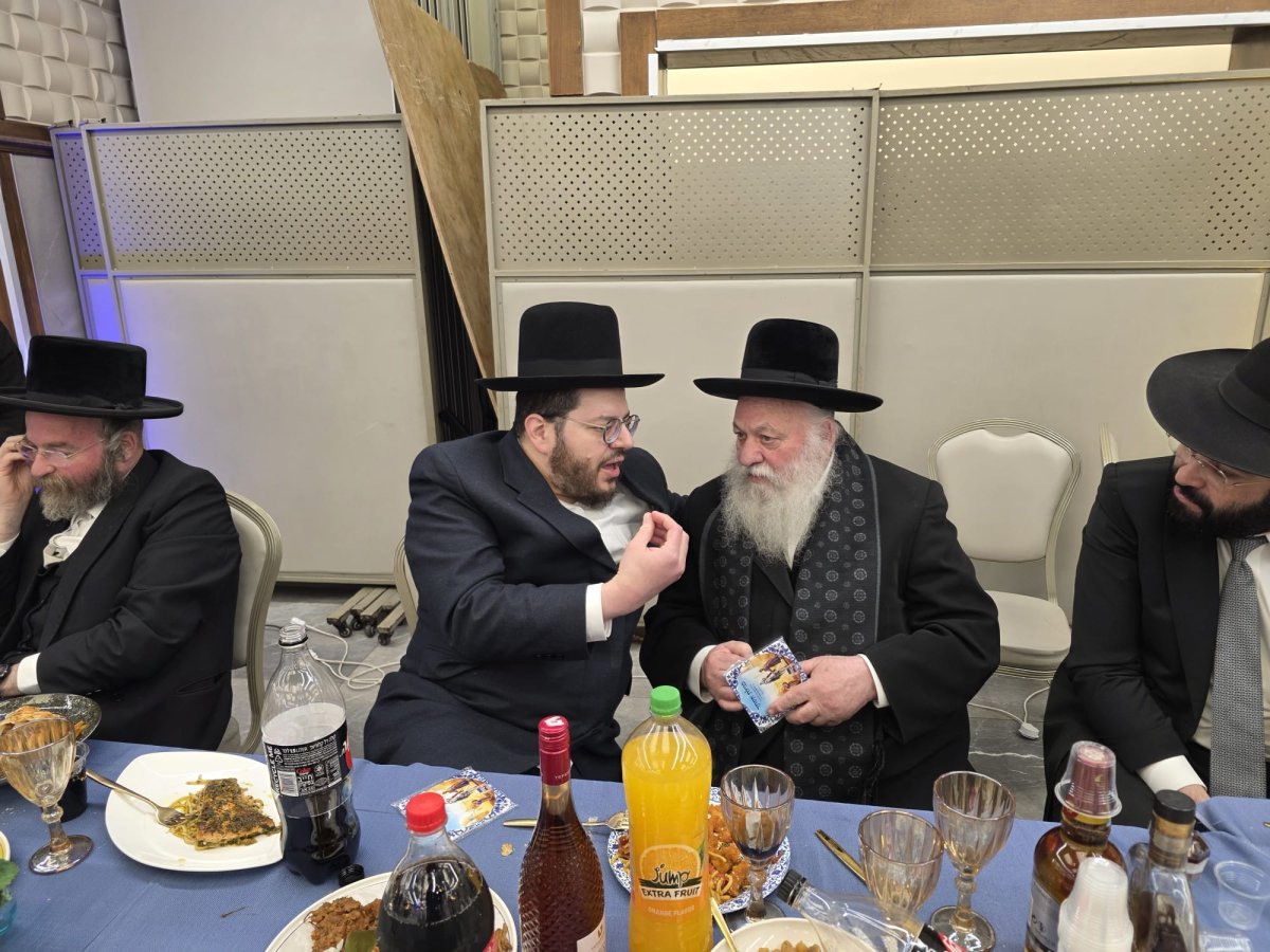 באדיבות המצלם