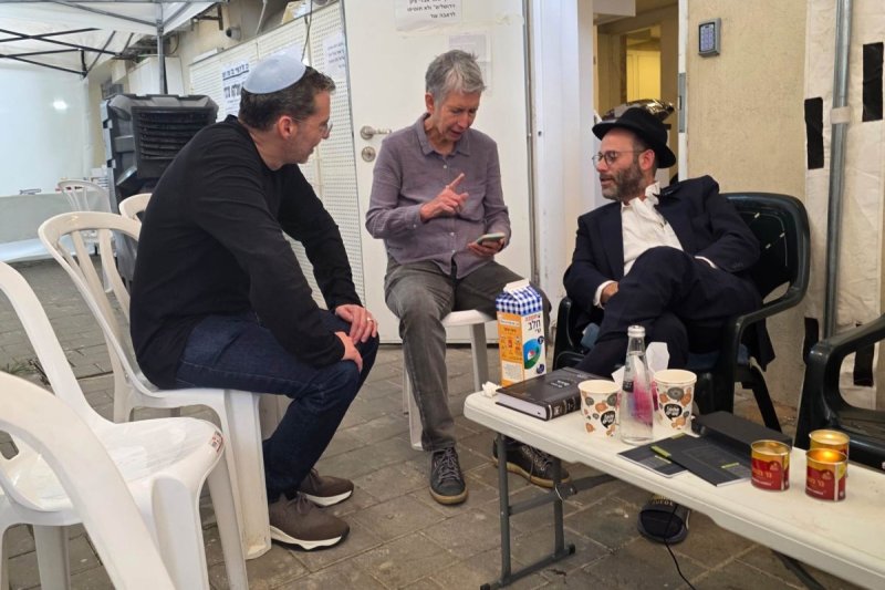 באדיבות המצלם