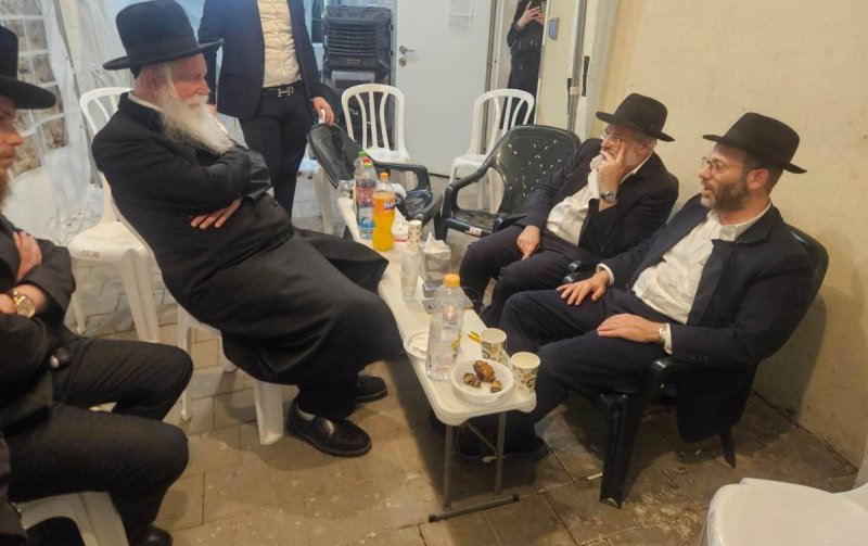 באדיבות המצלם