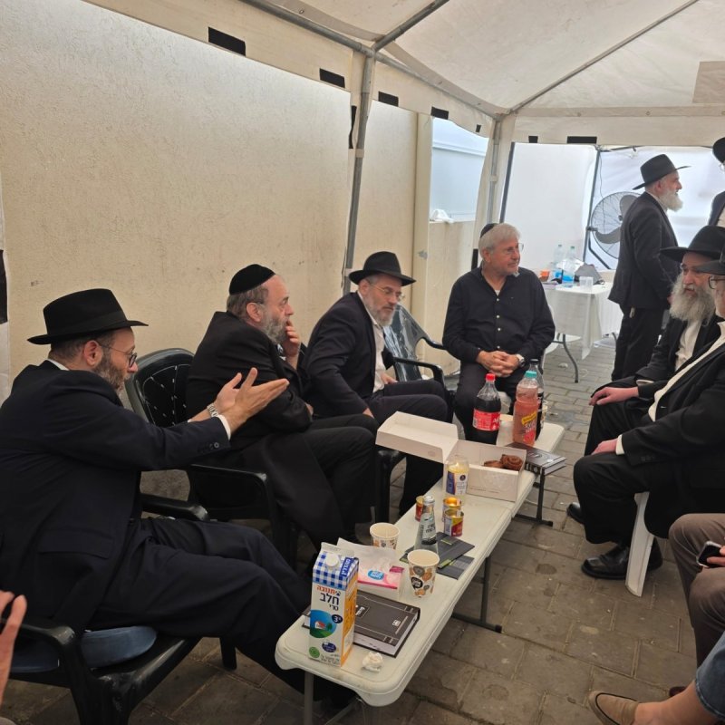 באדיבות המצלם